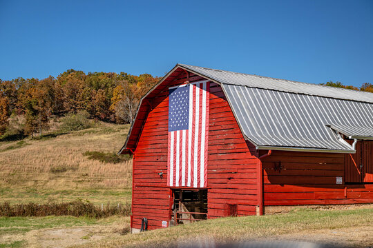 patriotic barn