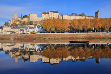 Le château de Chinon, château de la Loire	 - obrazy, fototapety, plakaty