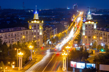 Fototapeta na wymiar Zaporizhzhia central street, Soborniy (Lenin) avenue at night