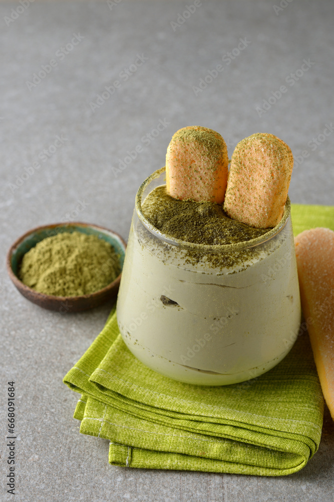 Sticker Tiramisu green tea matcha