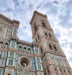 Fototapeta premium Bell Tower for the Basilica di Santa Maria del Fiore and Giotto's Campanile - Florence, Italy