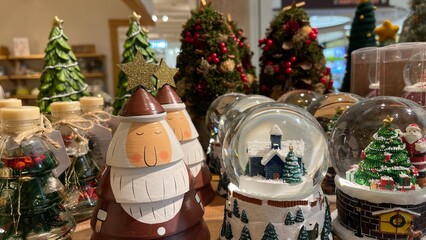 christmas tree decorations