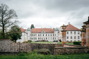 Ein Schloss