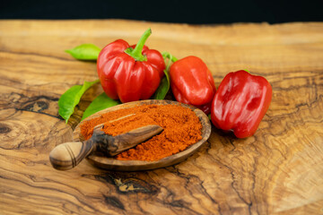 verschiedene Sorten von Chilli und Paprika