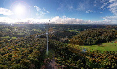 Windkraftanlegen im bergischen Land südlich von Hattingen, Ruhrgebiet, NRW