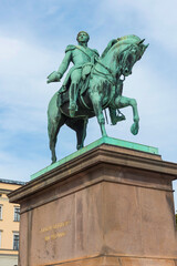 Die Reiterstatue von König Karl Johan am Königspalast in Oslo, Norwegen - 668186200