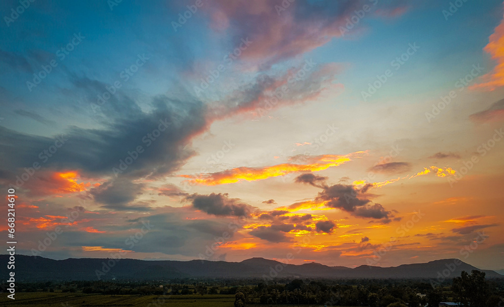 Wall mural sunset in the sky