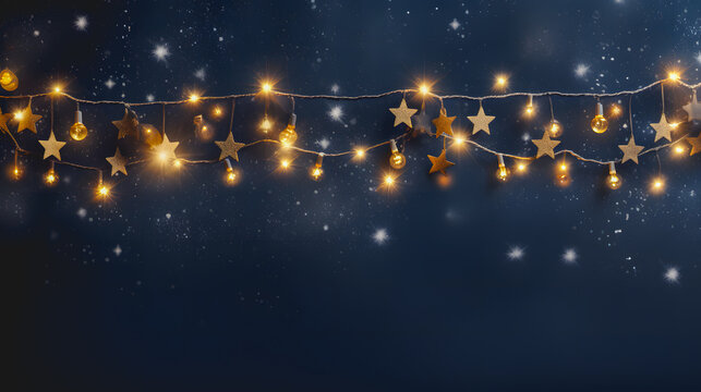 Des d&eacute;corations de no&euml;l avec des &eacute;toiles et des guirlandes lumineuses. 