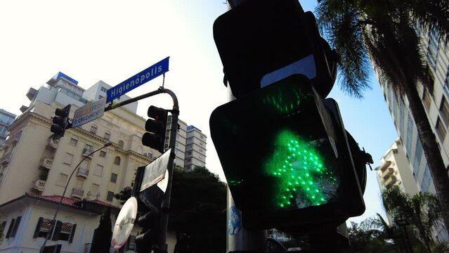 Pedestrian traffic light on the corners of Higienopolis and Angelica avenues, in the Higienopolis neighborhood, central area of the city of Sao Paulo.