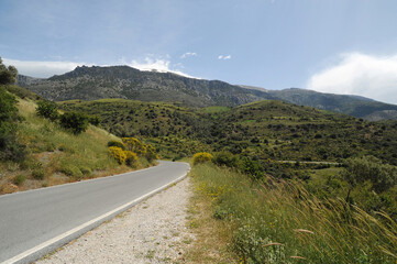 Le massif du Psiloritis vu depuis la route de Fourfouras à Kouroutes en Crète