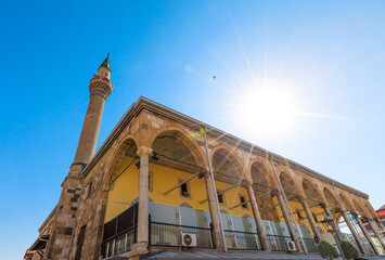 Kapu Camii Mosque, with its elaborate details stands as a symbol of Konya's cultural wealth and religious legacy. Its distinct atmosphere attracts visitors, an essential stop in any Turkish itinerary.