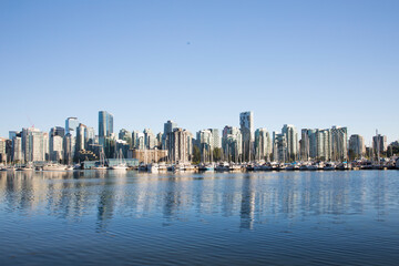 Fototapeta na wymiar Beautiful view of Vancouver Bay in Vancouver, Canada