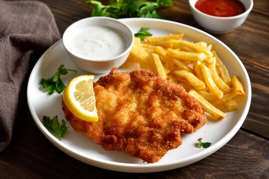 Wiener schnitzel with potato fries
