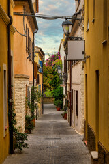 Fototapeta na wymiar street in Sirolo, Marche, Italy