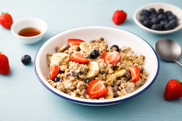 Traditional overnight oats with berries and banana