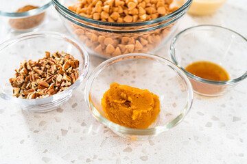 Pumpkin spice fudge with pecans