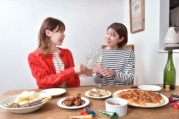 女子会を楽しむ2人