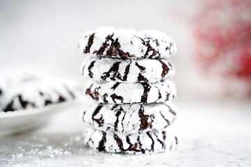 Homemade Chocolate crinkle cookies | Christmas holiday desserts