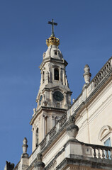 Fototapeta na wymiar Sommet Basilique de Notre-Dame du Rosaire