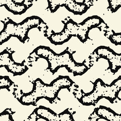 Monochrome Damaged Wavy Striped Textured Pattern