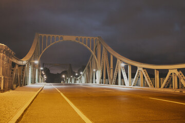 Glienicker Brücke bei Nacht  - Lantern - Potsdam - Germany - Glienicker Brücke - Brandenburg - Havel - Fachwerkbrücke - Straßenbrücke - Agentenaustausch - Eisenfachwerkbrücke	