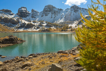 Le Lac d'Allos dans le Parc national du Mercantour en France