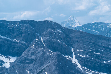 Fototapeta na wymiar 山の風景 カナダのマッターホルン 