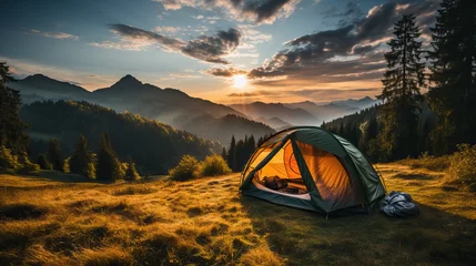Fotobehang photo de camping en plein air. tente 2 personnes dans la nature, montagne en arriere plan. zone naturelle, protégée. © jp