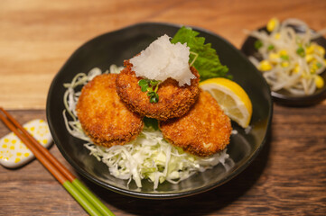 おろしポン酢で食べるヒレカツ