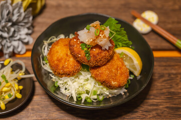 おろしポン酢で食べるヒレカツ