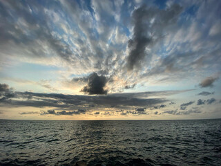 Obraz premium sunset over the sea