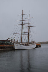 Fototapeta premium Sailboat in Oslo Harbour