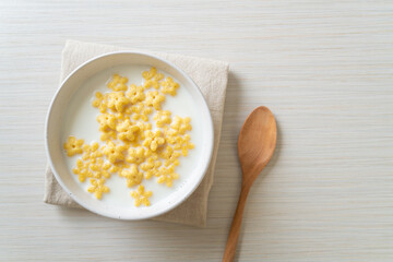 cereals with fresh milk