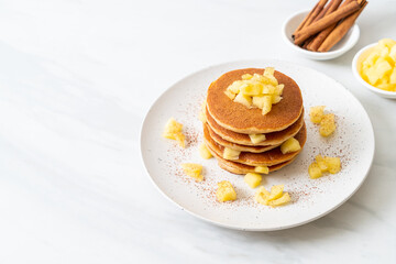 apple pancake or apple crepe