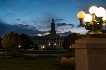 Fototapeta na wymiar Denver Courthouse and Civic Center Park