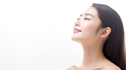 Naklejka premium Beauty image of Asian women (skin care, body care, beauty salon, healthy), on isolated background with empty copy space