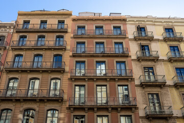 Fototapeta na wymiar Facade of old apartment buildings in el Eixample, Barcelona, Catalonia, Spain, Europe
