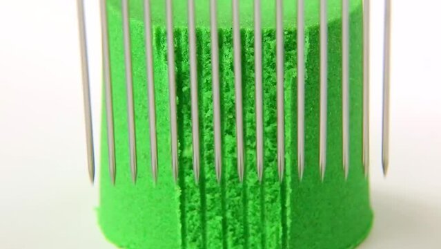 Cutting kinetic sand, green. ASMR. Satisfactory ASMR videos. Relaxing videos.