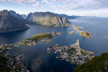 Hamn&oslash;y from Reinebringen