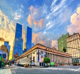 Schapenvacht deken met patroon Manhattan New York Penn Station in Midtown Manhattan at sunset, United States