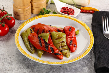 Grilled Bell Pepper - green and red