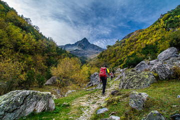 L'autunno nella riserva naturale di Palanfrè: il Bosco Bandito ed i quattro laghi ai piedi del Monte Frisson