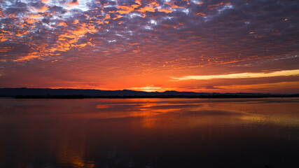 Fototapeta premium sunrise over the lake
