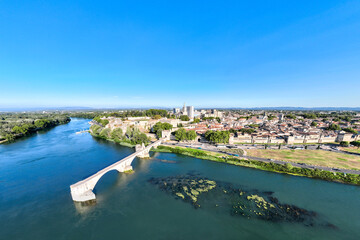 Fototapeta na wymiar Pont Saint Benezet - Avignon, France