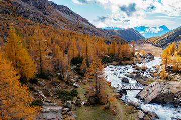 Fototapeta na wymiar Locality Preda rossa in Val Masino, Valtellina, Italy, autumn view
