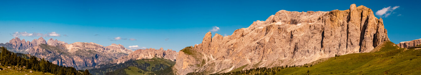Fototapeta premium High resolution stitched alpine summer panorama seen from near Mount Langkofel, Sassolungo, Dolomites, South Tyrol, Italy