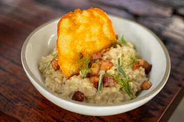 Risotto con pancetta y eneldo 