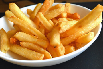 カリカリのフライドポテト