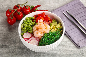 Hawaian cuisine - Poke with cocktail shrimps