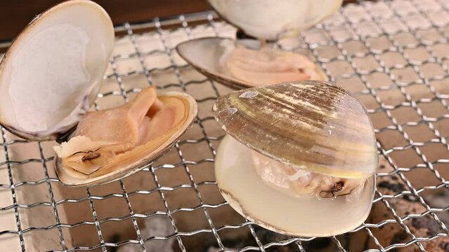 ハマグリの浜焼き